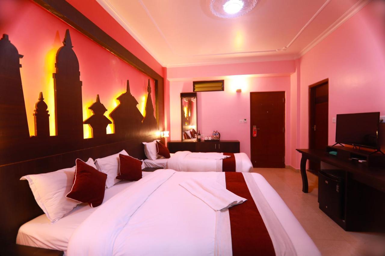 Hotel Task International Pokhara Exteriör bild