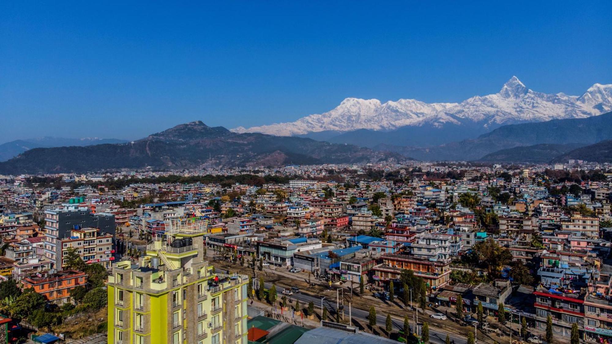 Hotel Task International Pokhara Exteriör bild